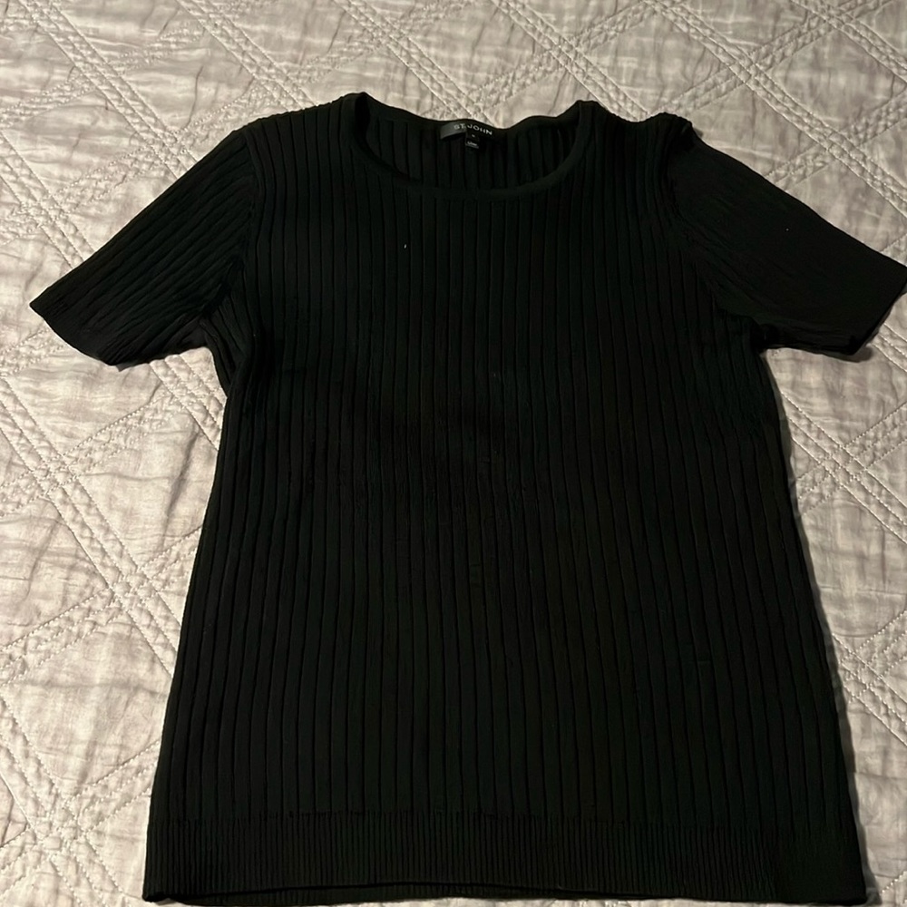 St John Black T